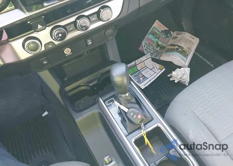 2016 Toyota Tacoma Sr5 V6 из США, поврежденный, VIN 3TMCZ5AN3GM038565